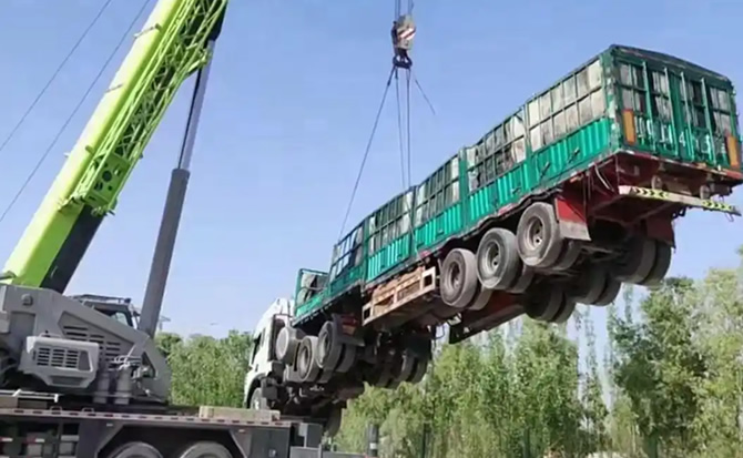 海陵区道路脱困救援案例